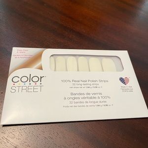 Brand new Color Street. Clear as Day